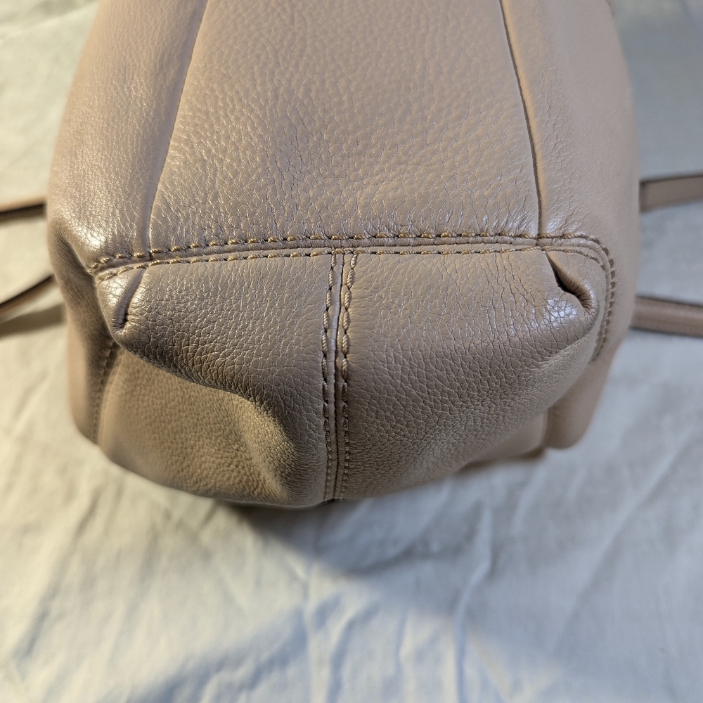 Coach Lexy Shoulder Bag - Picture 5 of 12